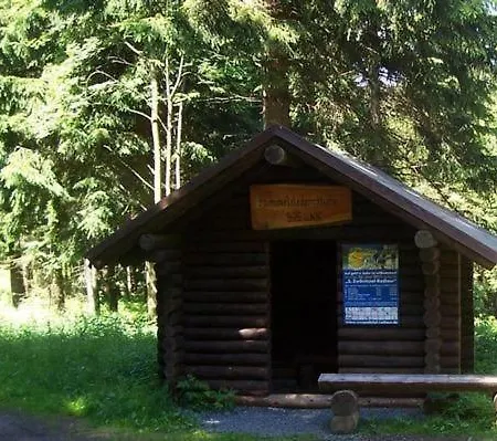 Wunderschoenes In Neudorf Mit Grill Und Garten Sehmatal