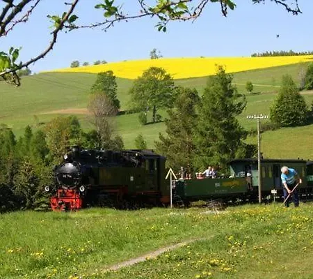 Daire Wunderschoenes In Neudorf Mit Grill Und Garten Sehmatal